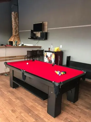Mesa de Dois Pés Cada Lado Cor Preta Tx Tecido Vermelho Modelo IXV1565