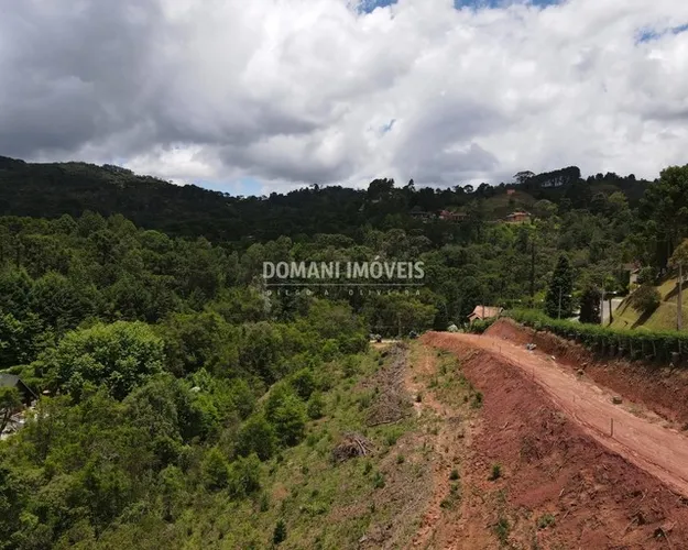 Lote de Terreno à Venda em Associação na Região do Jaguaribe - Campos do Jordão/SP