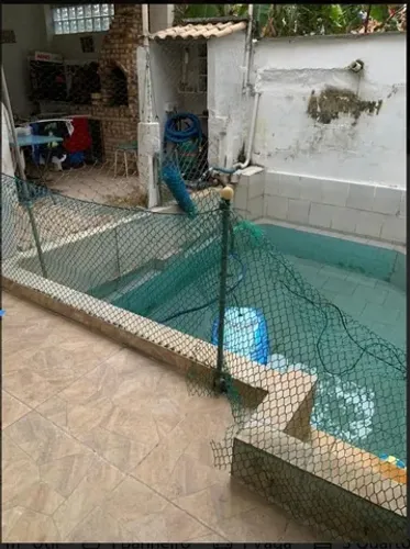 Imperdível  150.000,00  (A VISTA) - Vendo CASA com 2 andares - Bairro Paraíso/São Gonçalo
