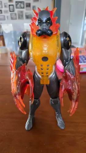 Boneco de Ação Flame - Coleção de Brinquedos