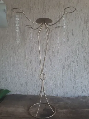 Suporte Castiçal Para Velas e Arranjo de Flores Vários