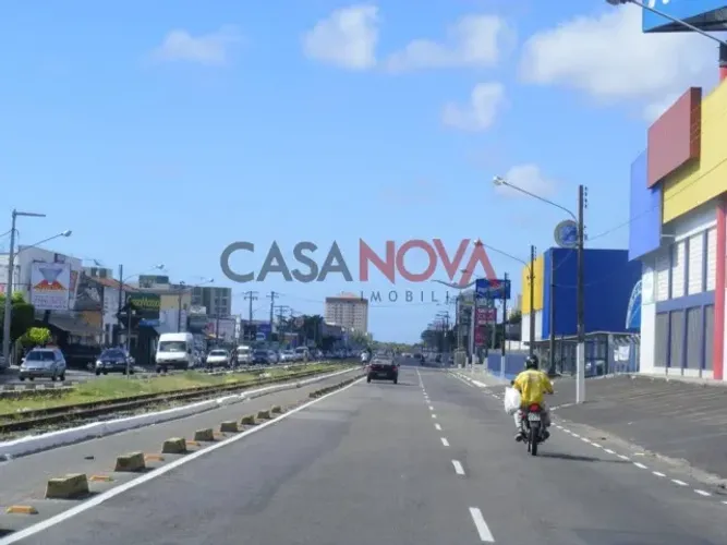 Imóvel Comercial em ótima localização na Avenida Augusto Franco