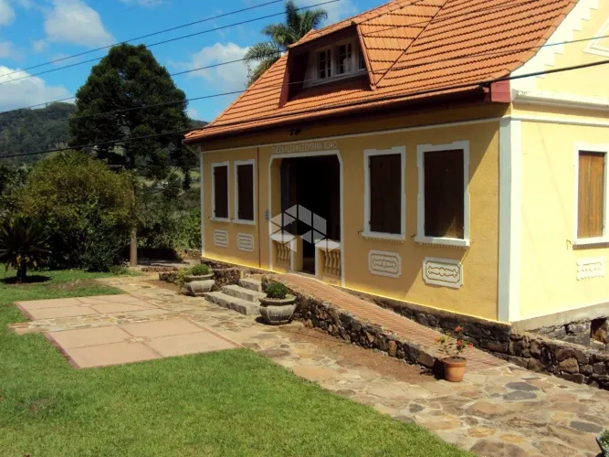 Casa própria para comércio, com 522m² privativos, na estrada Nov Petrópolis - Gramado