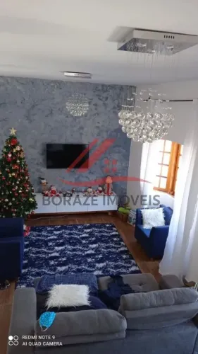 Sobrado com 270m² para venda nobairro Roncon em Ribeirão Pires/SP.