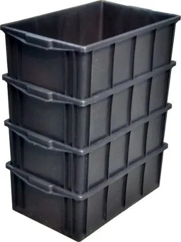 Caixa plástica fechada 36lts Mod.1013 cor preta