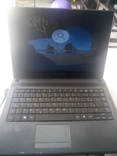 Vendo notebook usado