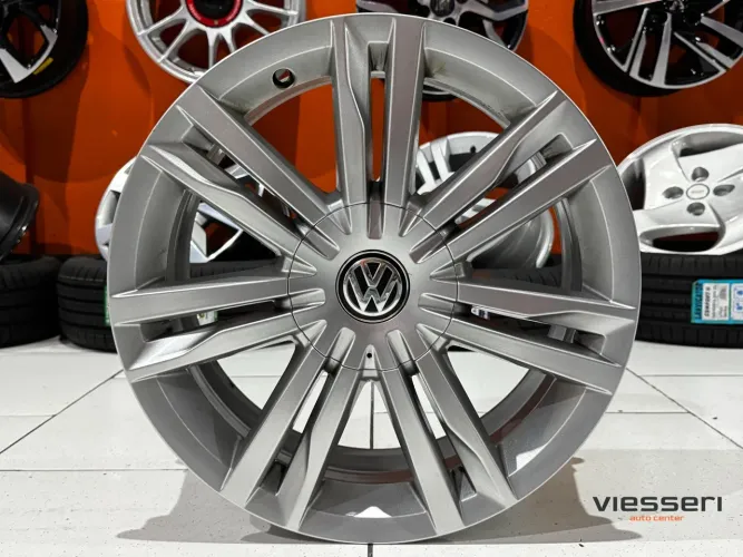 Jogo de rodas usadas - Original VW Golf TSI Variant - Aro 17