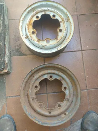 Roda 14 , 5 furos da Kombi 