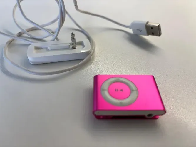 新品未開封 Apple iPod shuffle 2GB PD775J/A ipod shuffle 2gb