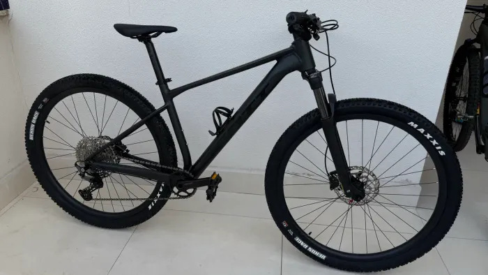 Bicicleta Scale 980 Scott Shimano Deore 12v 23/24 Preto tam M.