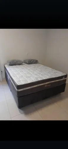 Cama Queen com brinde