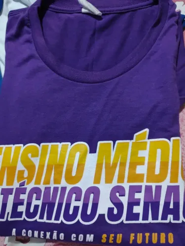Vendo kit de uniformes faculdade Senac.