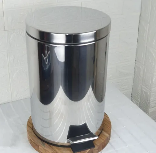 Lixeira de inox 3 litros com pedal entrega grátis para Goiânia e região 