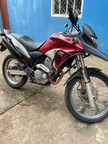 XRE 300 toda revisada nada pra fazer. 