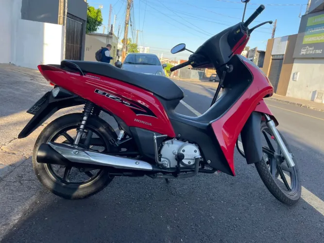 Vendo-HONDA BIZ 125 EX 14/15