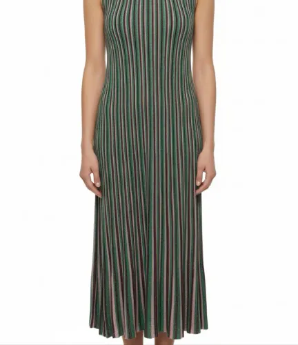 Thais Rodrigues vestido tricô lurex tomara que caia P