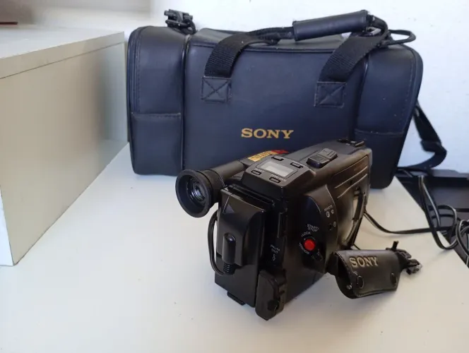 Sony Handycam Video 8 CCD-TR50BR 8X + Maleta Original