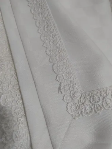 Forro de mesa em Oxford com Gripi