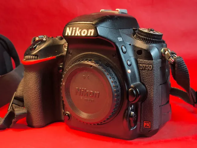 Nikon D750 