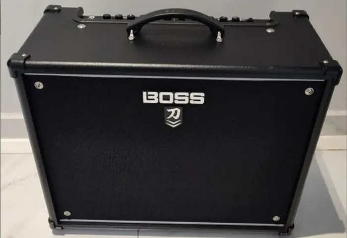 Amplificador BOSS Katana KTN-100 MkII