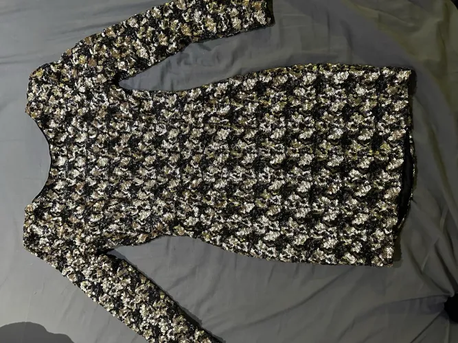 Vestido curto paetês marca Agilita
