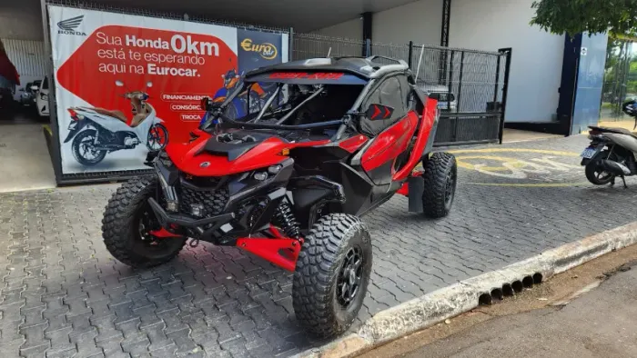 Utv Maverick Can am R 2025