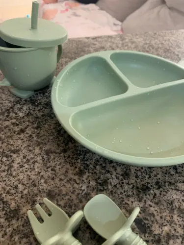 Kit Refeição Silicone para Bebês - Pratinho, Copo, Talheres