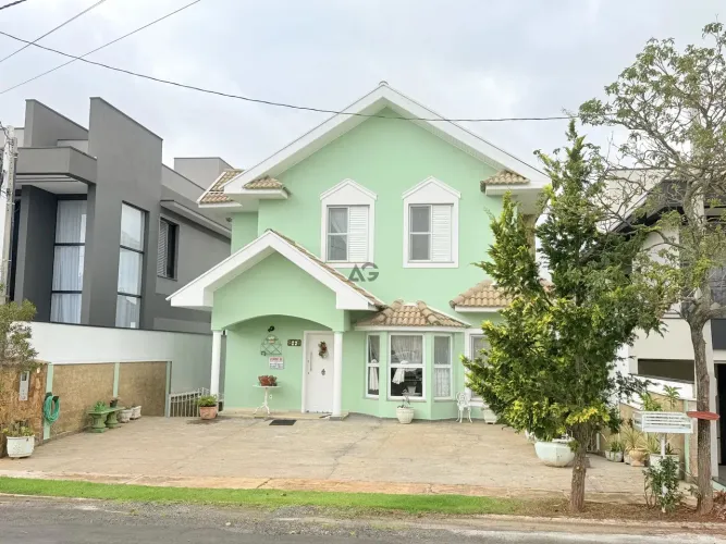 Casa | Condomínio Fechado | Alto Padrão | Lazer Completo | em Serra Negra-SP