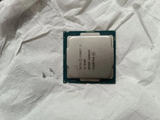 Intel core I3 8100