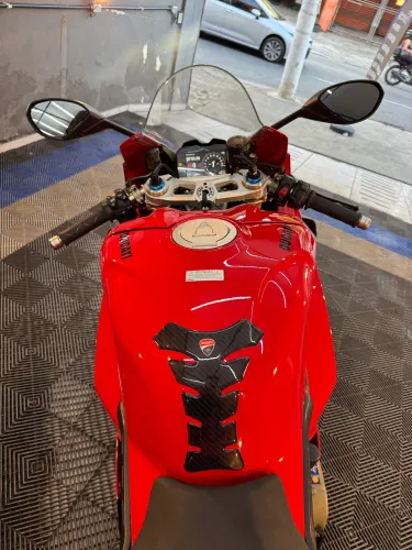 Moto sem detalhes