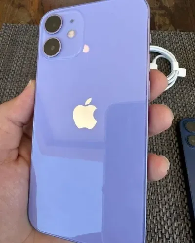iPhone 12 - 64GB