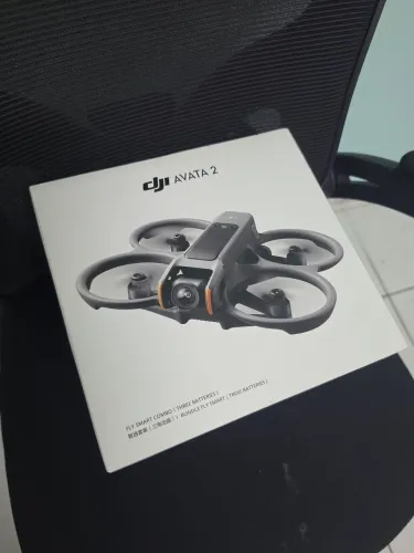 DJI Avata 2 fly smart combo, 3 ciclos de bateria. Novíssimo.
