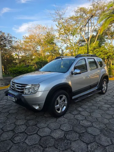 Renault Duster Dynamique 2.0 Hi-flex 16V Aut. 2013