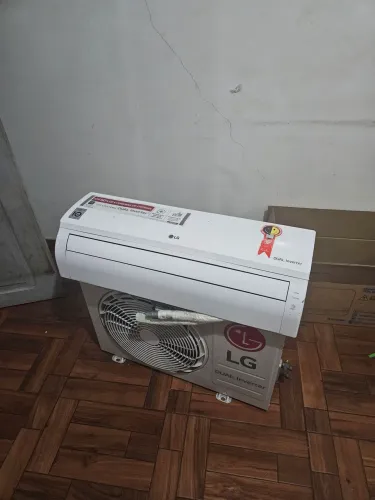 Central LG 9.000 BTU para retirada de peças 
