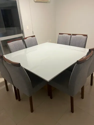 Mesa Jantar com 8 cadeiras