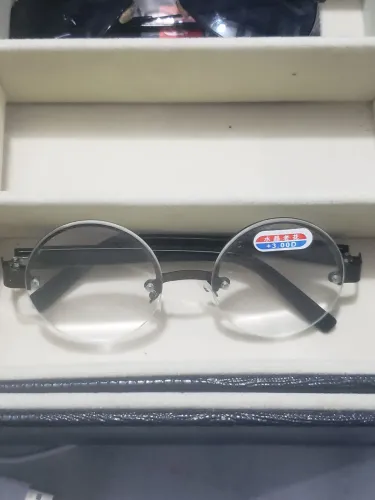 Óculos para Teste de Visão com Lentes +3.00