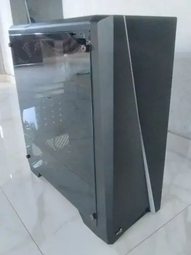 Gabinete Gamer Aerocool Cylon RGB