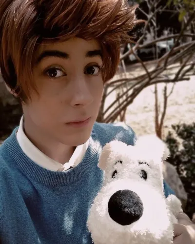 Peruca curta marrom - Cosplay 
