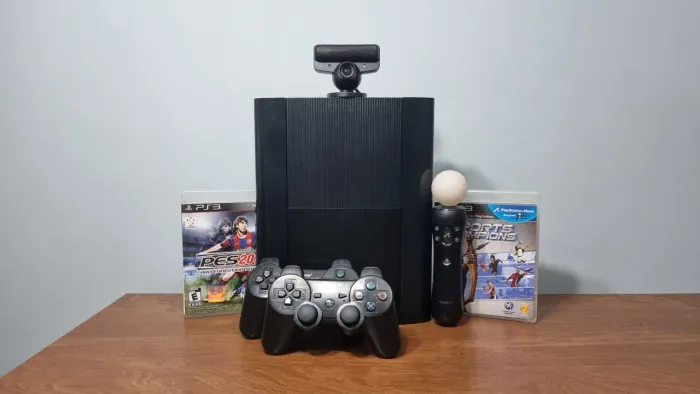 PS3 DESBLOQUEADO +2 CONTROLES + PS MOVE + JOGOS (leitor nao funciona)
