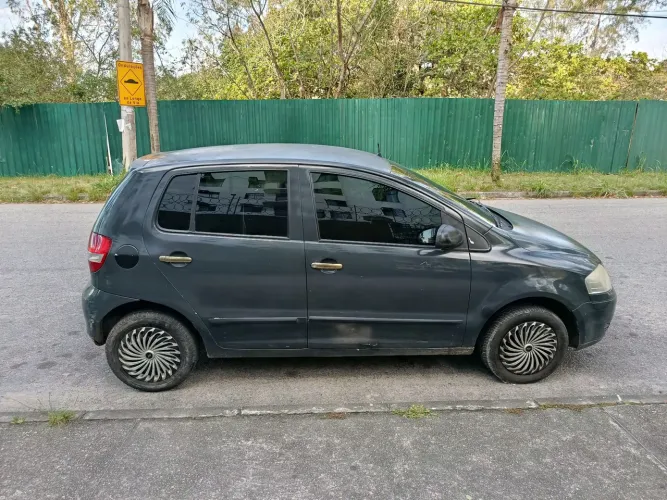 Volkswagen Fox Plus 1.0mi/ 1.0mi Total Flex 8V 4P 2006