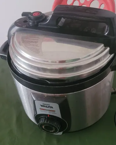 Panela de pressão walita