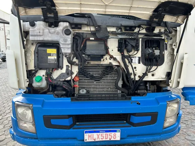 VOLVO VM270 6X2R 2013 + SIDER 9,70M | MOTOR FEITO 