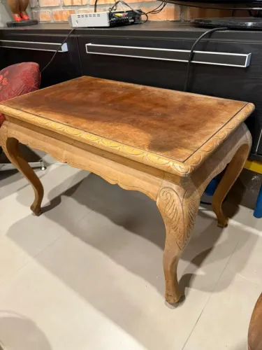 Mesa de Centro Antiga Florense - Madeira Maciça