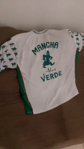 Camiseta mancha verde