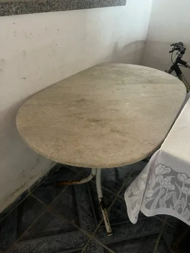 Mesa de mármore 