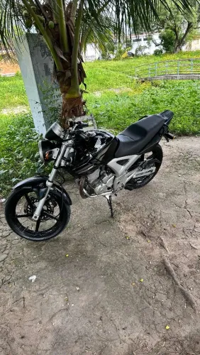 Vendo Twister 2008 zera de tudo 