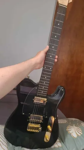Guitarra Seizi Katana Kabuto TI Black Gold