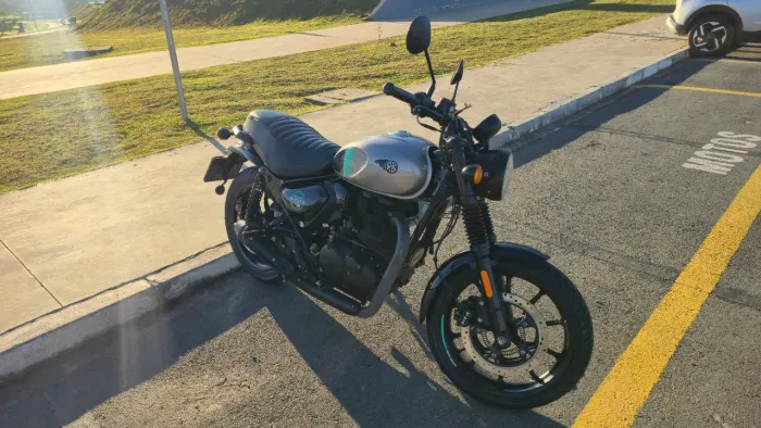 Royal Enfield Hunter 350 Dapper (2024) - Muito Nova + Capa GV bancos - Região de Campinas