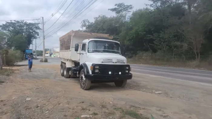 MB 1317 truck caçamba,ano 1986
