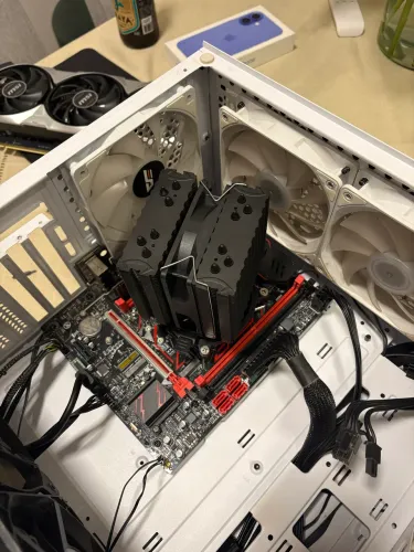 Kit Xeon X99 Soyo BSF (Com TPM 2.0) + Processador Xeon E5-2667 v4